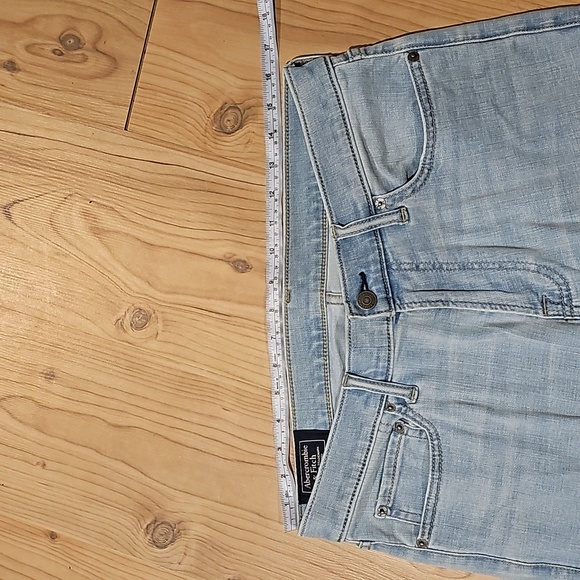 Abercrombie and Fitch Jeans // 32x34 // NWOT - Picture 3 of 8